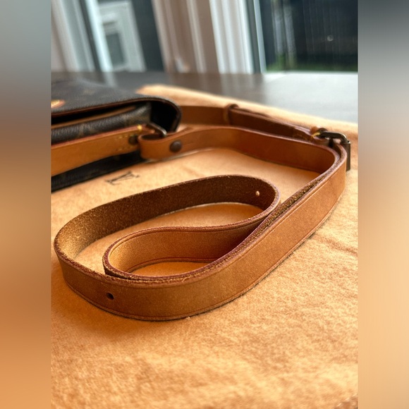 Louis Vuitton Cartouchière PM - Picture 8 of 16